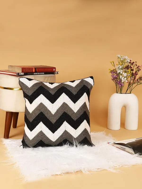 Multicolor_Beautiful_Satin_400_Tc_Printed_Cushions_&_Pillows_Case_Beaded_Black_&_White_Zig-Zag_(40.64Cm*40.64_Cm)