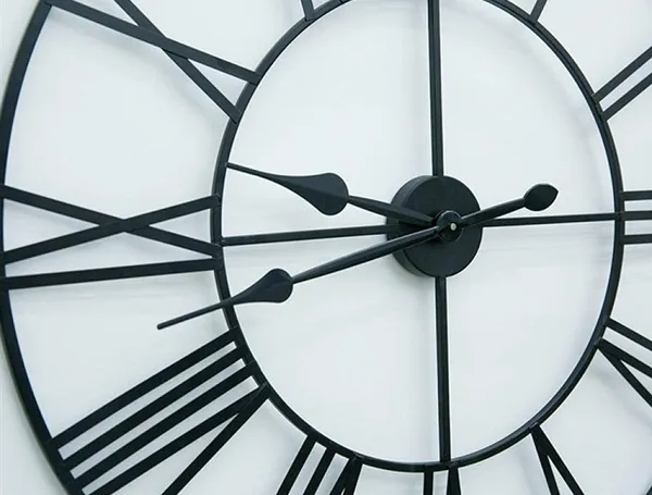 Black_Iron_Premium_&_Elegant_Rust_Free_Wallclock_Of_(24_X_24)_In