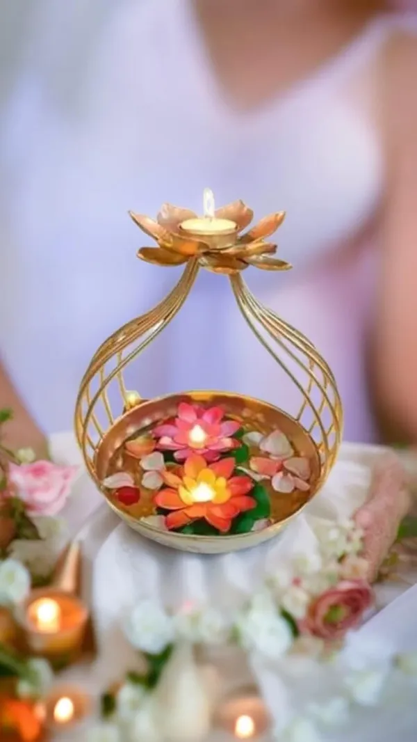 Gold_Metal_Premium_&_Elegant_Showpiece