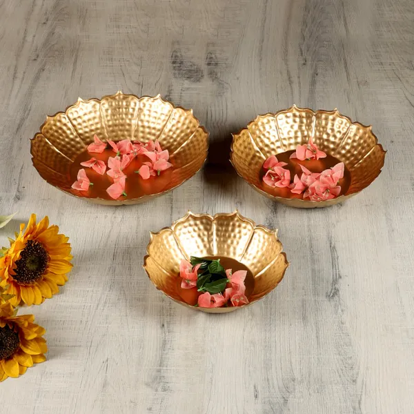 Gold_Metal_Premium_&_Elegant_Showpiece_(Pack_Of_3)