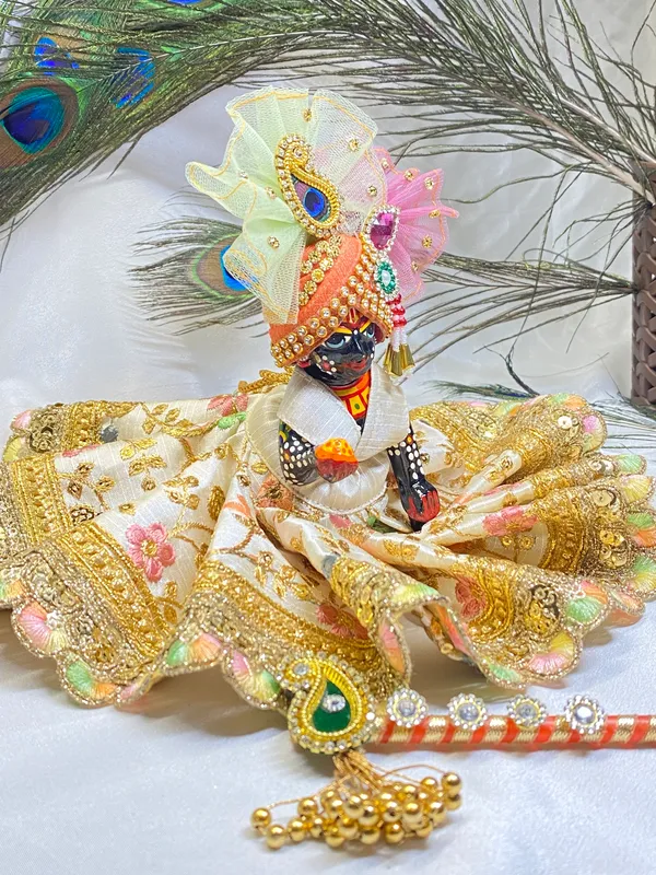 Laddu_Gopal_Ivory_Floral_Embroidered_Poshak_With__Pagdi