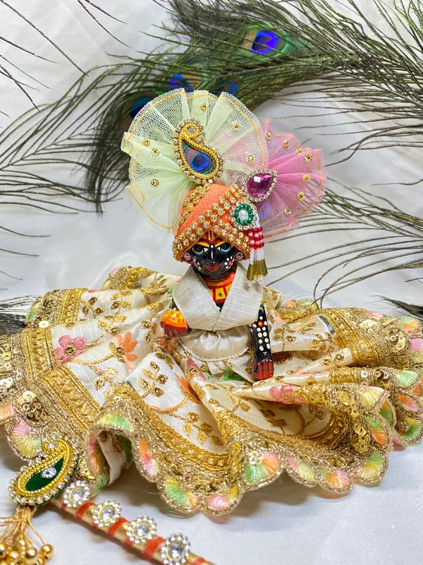 Laddu_Gopal_Ivory_Floral_Embroidered_Poshak_With__Pagdi
