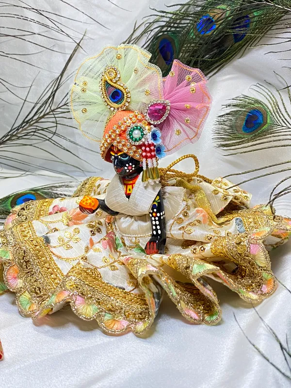 Laddu_Gopal_Ivory_Floral_Embroidered_Poshak_With__Pagdi