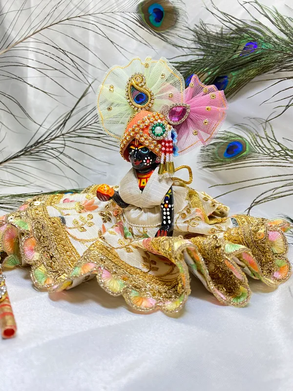 Laddu_Gopal_Ivory_Floral_Embroidered_Poshak_With__Pagdi