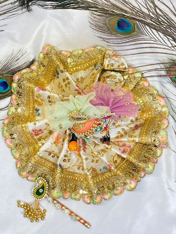 Laddu_Gopal_Ivory_Floral_Embroidered_Poshak_With__Pagdi