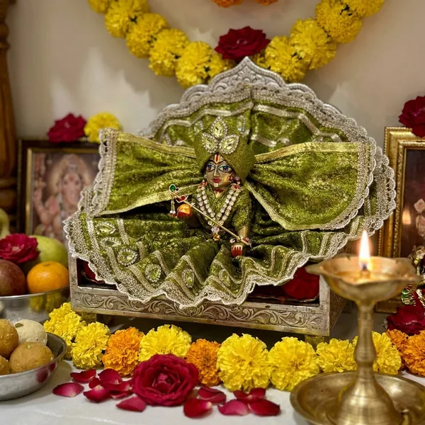 Laddu_Gopal_Mehendi_Dress