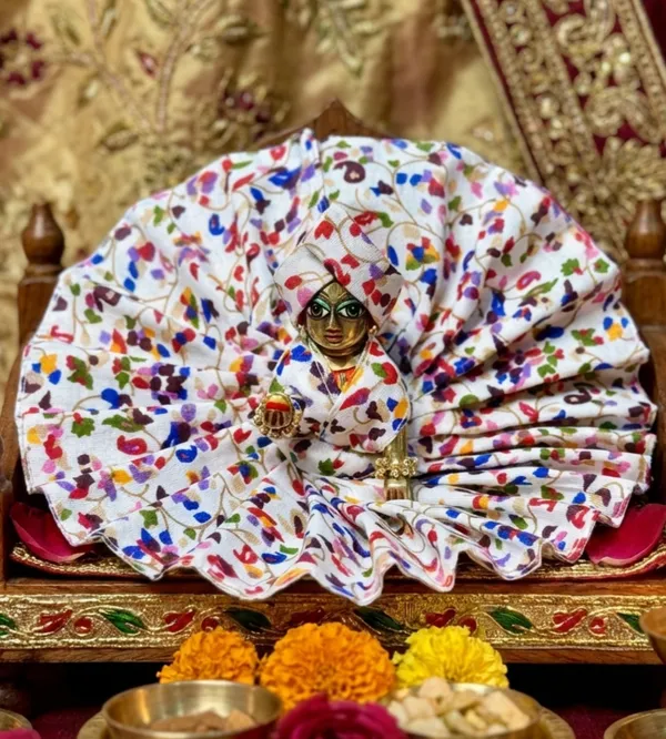 Laddu_Gopal_White_Cotton_Elegance_-Daily_Wear_Cotton_(Combo_of_3)