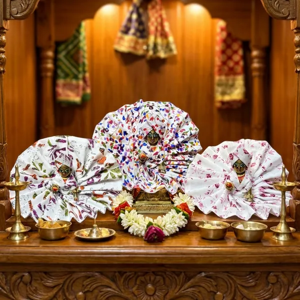 Laddu_Gopal_White_Cotton_Elegance_-Daily_Wear_Cotton_(Combo_of_3)