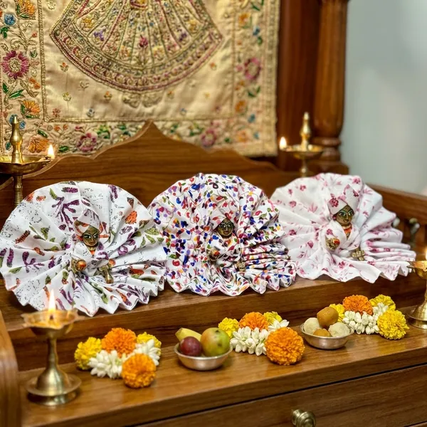 Laddu_Gopal_White_Cotton_Elegance_-Daily_Wear_Cotton_(Combo_of_3)