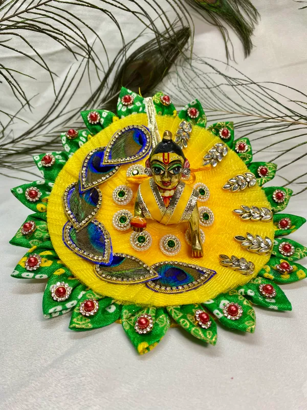 Laddu_Gopal_Yellow_Motif_Dress_With_Pagdi