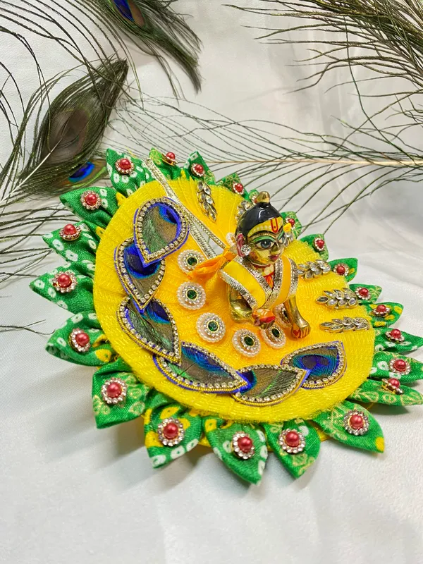 Laddu_Gopal_Yellow_Motif_Dress_With_Pagdi