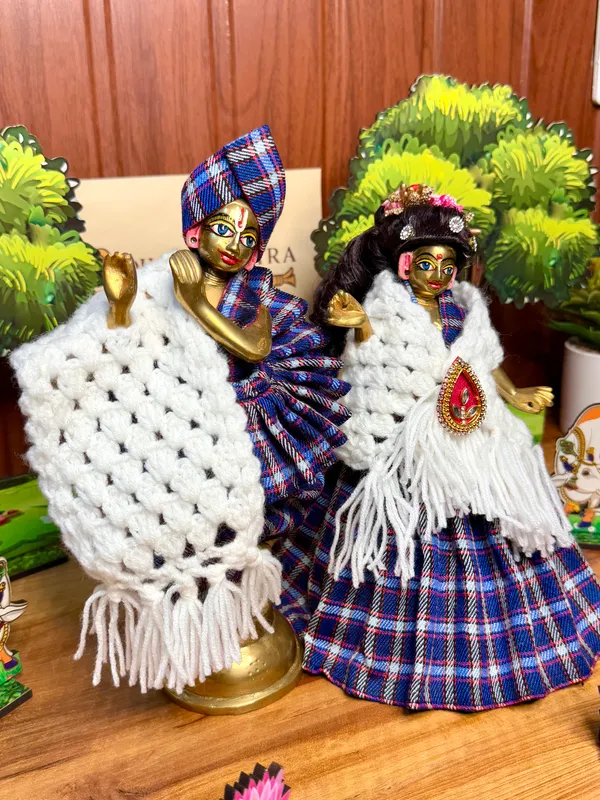 Blue_Check_Radha_Krishna_Poshak_(with_Pagdi_&_2_Shawls)