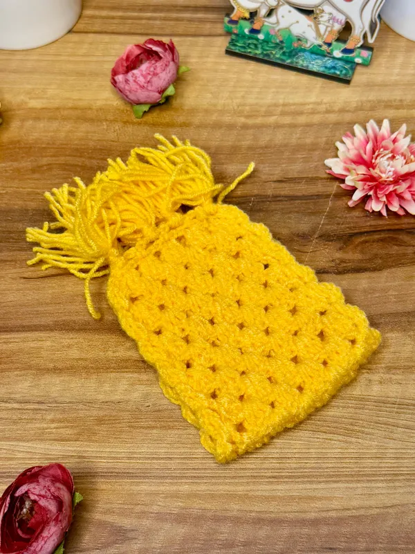 Premium_Wool_Yellow_Shawl_for_Laddu_Gopal_|_Mata_Rani