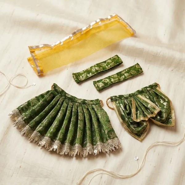 Green_Lakshmi_Ganesh_Ji_Poshak