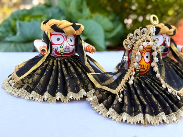 Jagannath_Family_Black_Gold_Brocade_10_pc_Dress_Set