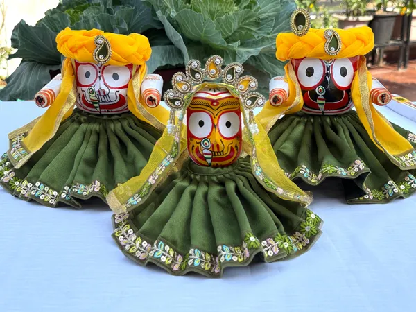 Jagannath_Ji_Green_Satin_10_pc_Dress_Set