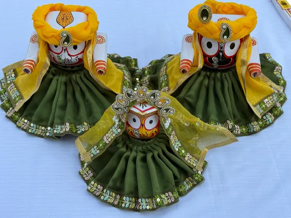 Jagannath_Ji_Green_Satin_10_pc_Dress_Set