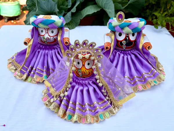 Jagannath_Ji_Lavender_Satin_10_pc_Dress_Set