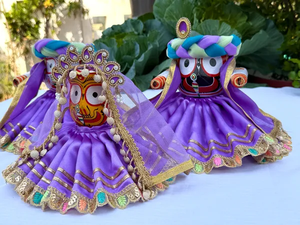 Jagannath_Ji_Lavender_Satin_10_pc_Dress_Set