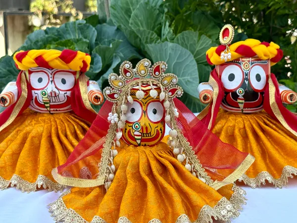 Jagannath_Family_Festive_Special_Yellow_Brocade_10_pc_Dress_Set