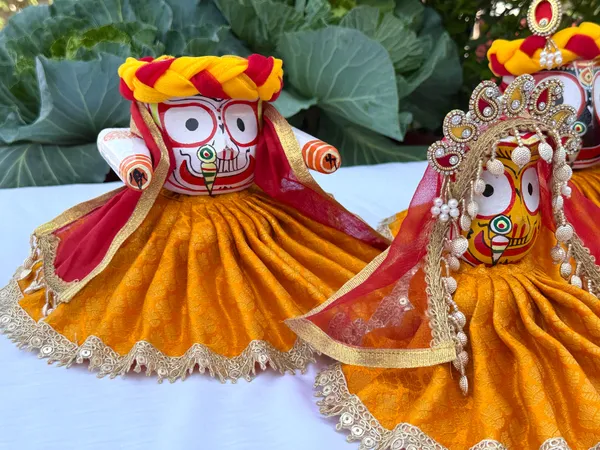 Jagannath_Family_Festive_Special_Yellow_Brocade_10_pc_Dress_Set