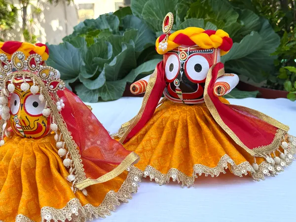 Jagannath_Family_Festive_Special_Yellow_Brocade_10_pc_Dress_Set