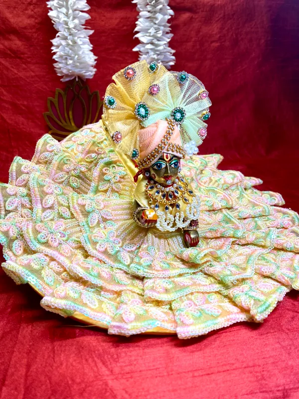 Laddu_Gopal_Pastel_Leela
