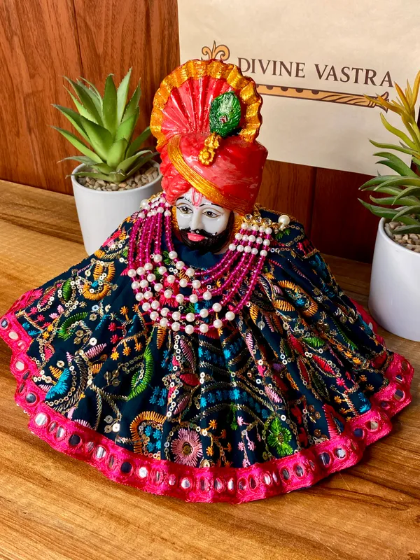 Khatu_Shyam_Baba_Rangila_Poshak