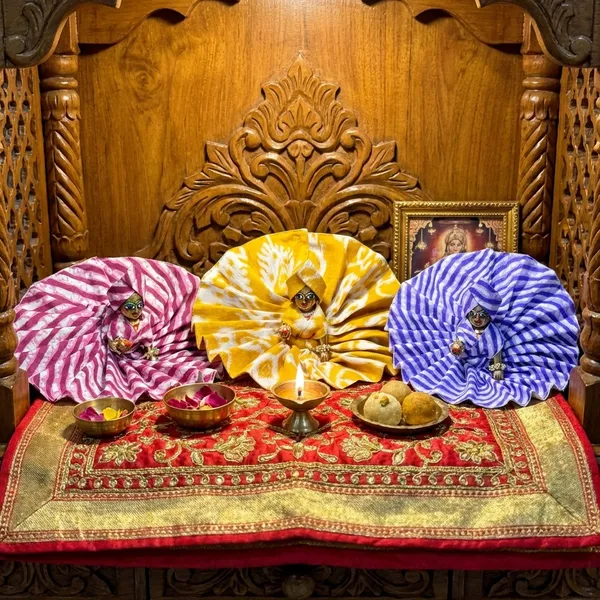 Laddu_Gopal_Leheriya_Charm_Trio__-_Daily_Wear_Cotton_(Combo_of_3)