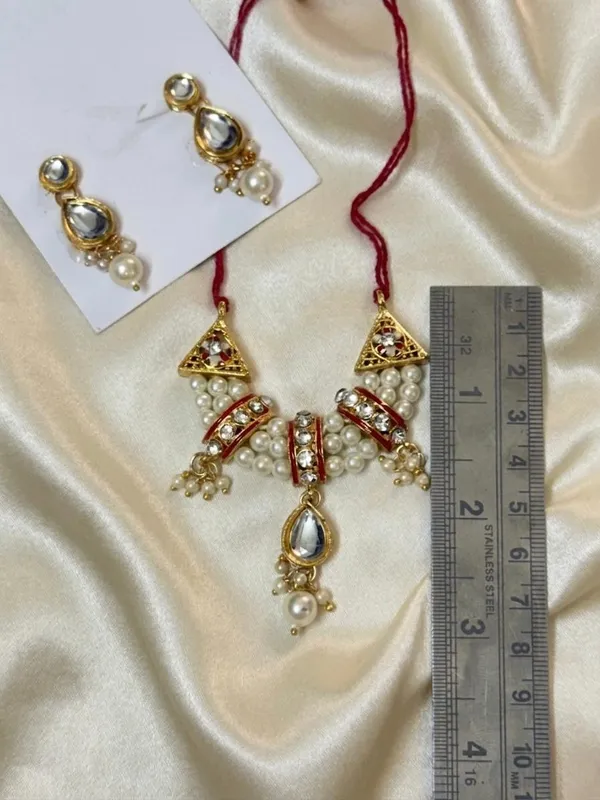 Mala_Pearl_&_Kundan