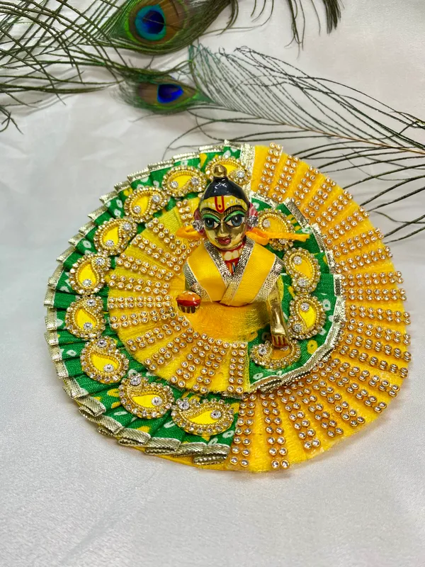 Laddu_Gopal_Golden_Dress_With_Pagdi