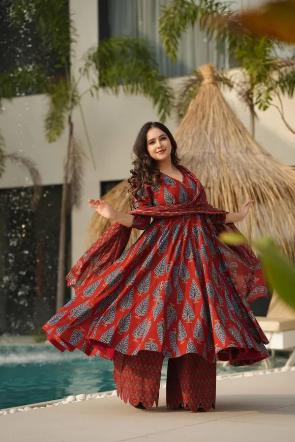 Red_Women_Leaf_Print_Anarkali_Kurta_Set_with_Dupatta
