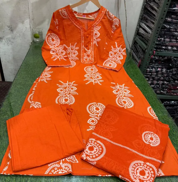 Orange__Floral_Printed_Regular_Pure_Cotton_Kurti_with_Trousers_&_Dupatta