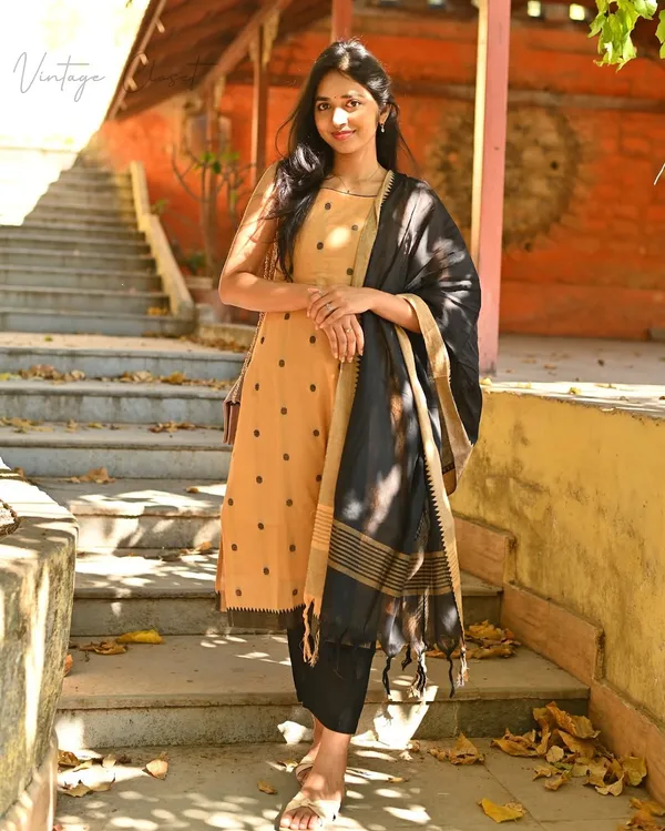 Cream_South_Pure_Cotton_Handloom_Kurta_Pant_With_Dupatta_Set_For_Women