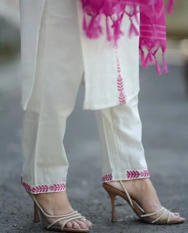 White_Cotton_Slub_Handloom_Kurta_Pant_With_Dupatta_Set_For_Women