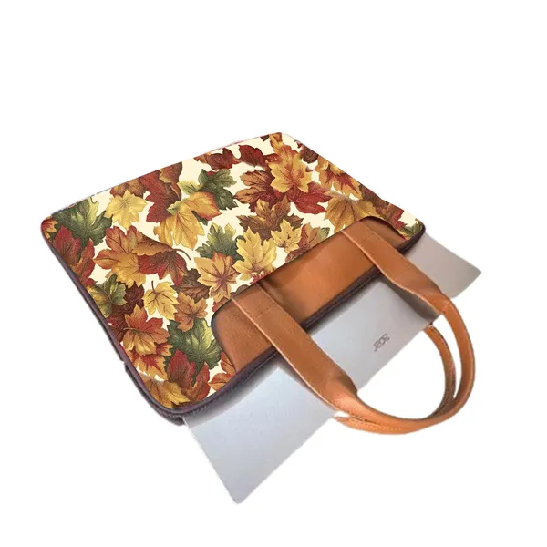 Shades_of_Leaves_Laptop_Sleeve_Bag