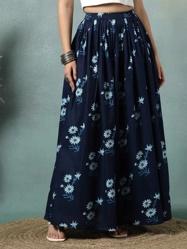Blue_Cotton_Procian_Print_Rounded_Ankle_Length_Skirts_For_Women