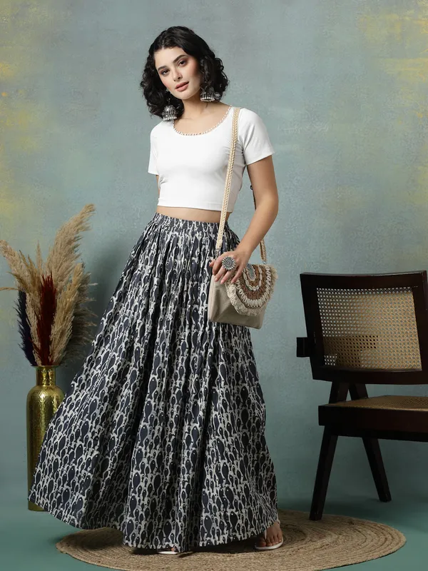 Grey_Cotton_Procian_Print_Rounded_Ankle_Length_Skirts_For_Women