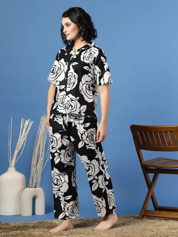 Black_Cotton_Black_Procian_Print_1/2_Sleeves_Round_Neck_Regular_Ankle_Length_Night_Suit_For_Women