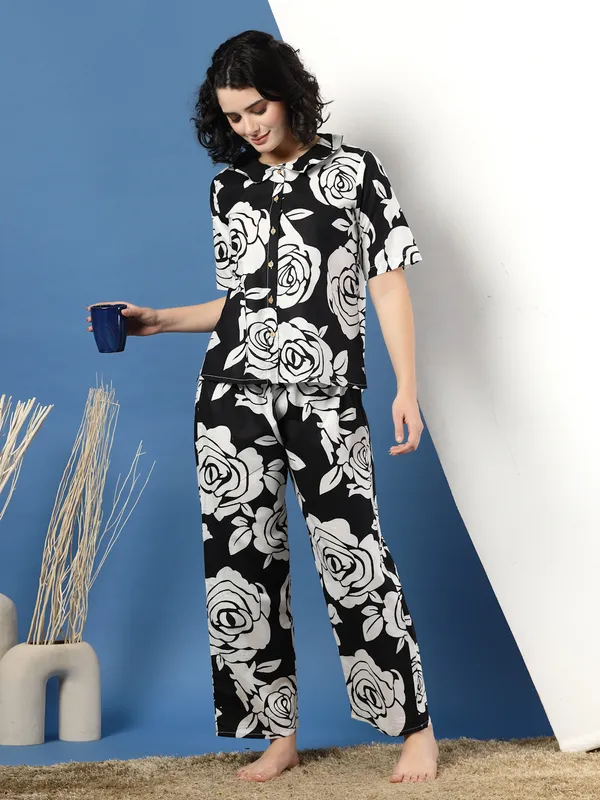 Black_Cotton_Black_Procian_Print_1/2_Sleeves_Round_Neck_Regular_Ankle_Length_Night_Suit_For_Women
