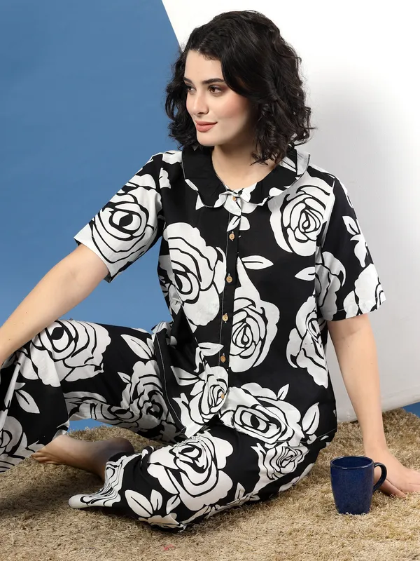 Black_Cotton_Black_Procian_Print_1/2_Sleeves_Round_Neck_Regular_Ankle_Length_Night_Suit_For_Women