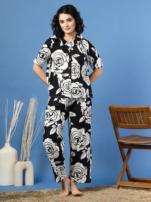 Black_Cotton_Black_Procian_Print_1/2_Sleeves_Round_Neck_Regular_Ankle_Length_Night_Suit_For_Women