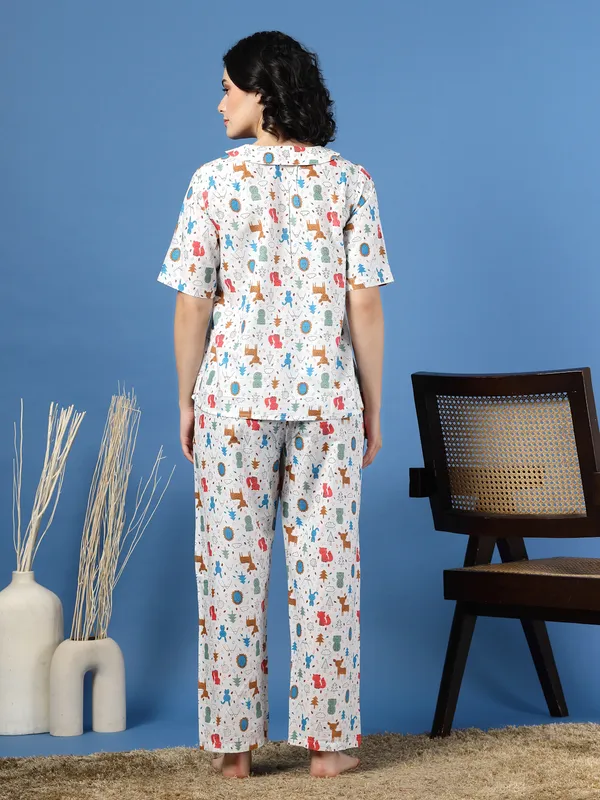 Multicolor_Cotton_Multi_Prints_1/2_Sleeves_Round_Neck_Regular_Ankle_Length_Night_Suit_For_Women