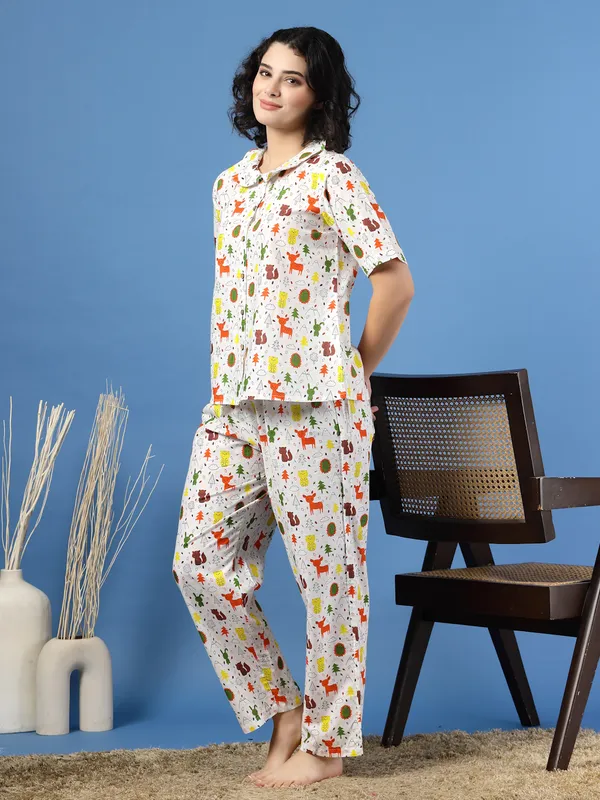 White_Cotton_Multi_Prints_1/2_Sleeves_Round_Neck_Regular_Ankle_Length_Night_Suit_For_Women