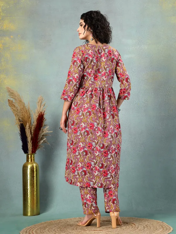 Rust_Cotton_Multi_Prints_3/4_Sleeves_V_Neck_Regular_Kalf_Length_Kurta_Sets_For_Women