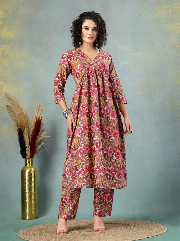 Rust_Cotton_Multi_Prints_3/4_Sleeves_V_Neck_Regular_Kalf_Length_Kurta_Sets_For_Women