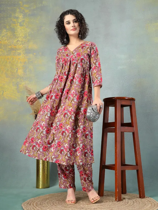 Rust_Cotton_Multi_Prints_3/4_Sleeves_V_Neck_Regular_Kalf_Length_Kurta_Sets_For_Women