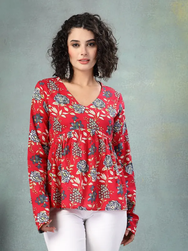 Red_Cotton_Procian_Print_Full_Sleeves_V_Neck_Regular_Waist_Length_Tops_For_Women