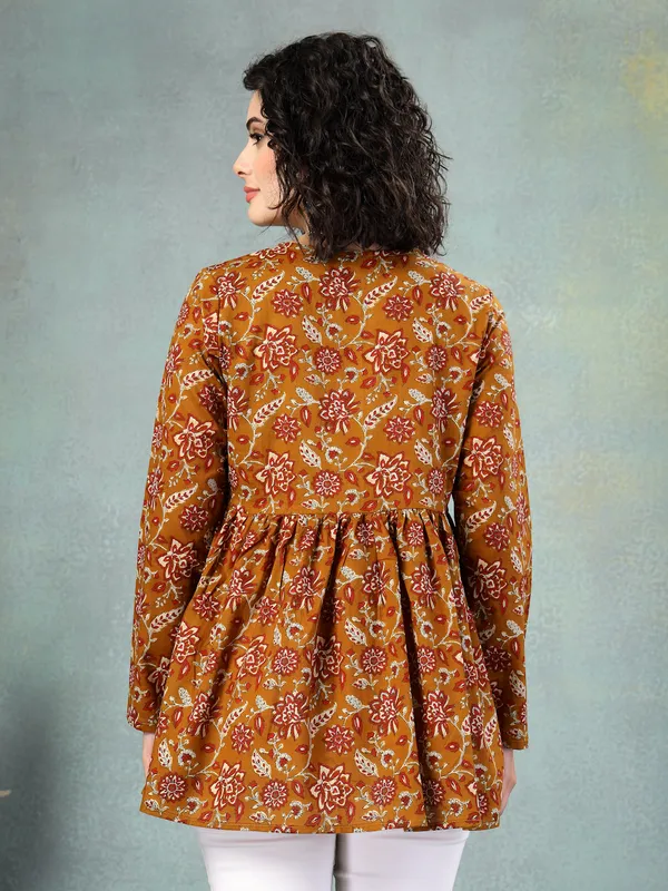 Brown_Cotton_Procian_Print_Full_Sleeves_V_Neck_Regular_Waist_Length_Tops_For_Women