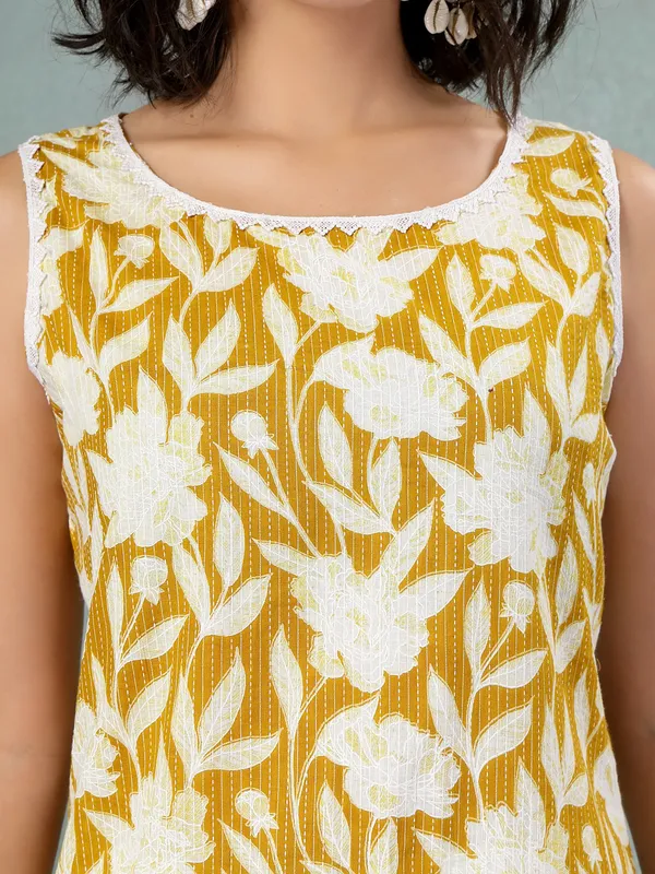 Yellow_Cotton_Procian_Print_Cut_Sleeves_Round_Neck_Regular_Ankle_Length_Kurti_For_Women